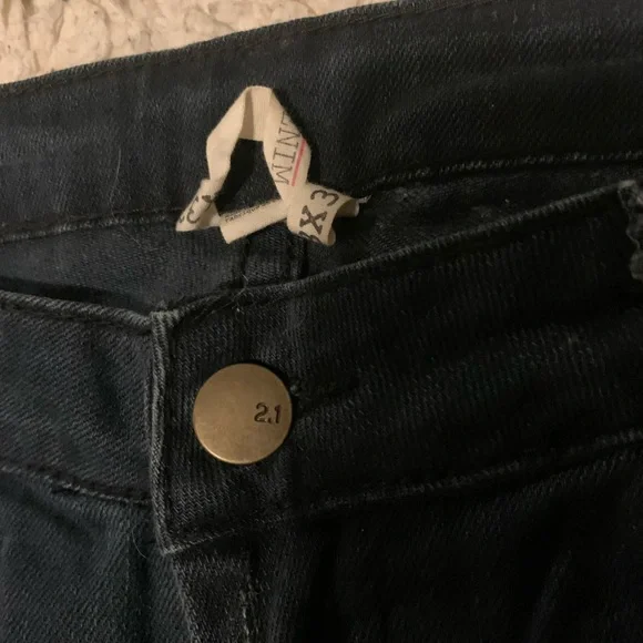 Forever 21 2.1 Women’s Denim Dark Blue Distressed Destroyed Skinny Jeans 28x32 - Picture 15 of 15